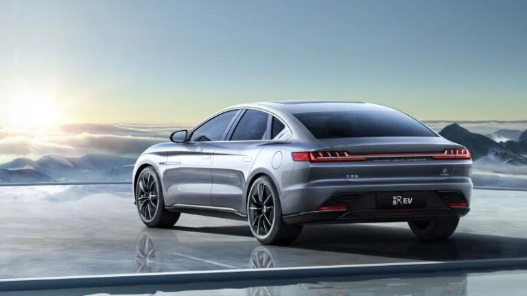 BYD Han 2025: Giá lăn bánh Ưu đãi #1 - Đánh giá xe - Thông số xe - Trả góp