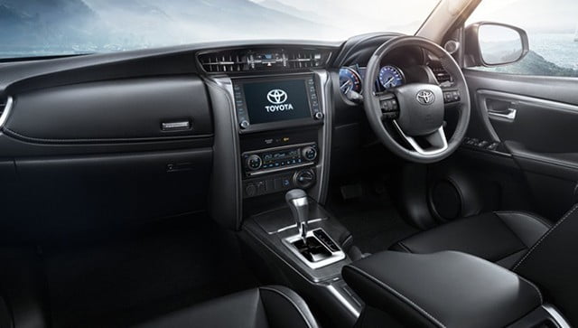 Đánh giá xe Toyota Fortuner 2024 ra mắt Thái lan: Thêm bản Leader, chưa có bản Hybrid như Innova